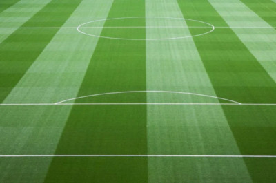 Berapa Panjang Lapangan Sepak Bola Menurut Aturan FIFA