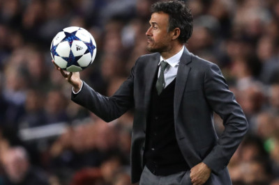 Luis Enrique Tidak akan Paksa Neymar Bertahan di PSG