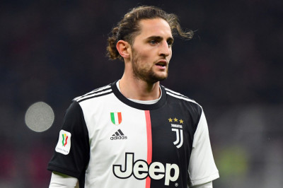 Resmi! Rabiot Bertahan di Juventus