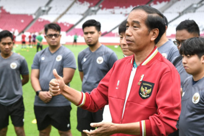Jelang Piala Dunia U-17 2023, Jokowi Perintahkan JIS Direnovasi Agar Sesuai Standar FIFA
