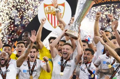 Terlilit Utang, Sevilla Berencana Jual Beberapa Pemain Bintang