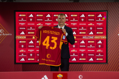 Resmi!AS Roma Pinjam Rasmus Kristensen