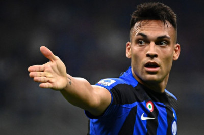 4 Gol Lautaro Martinez Bawa Inter Milan Menang 10-0 di Laga Pramusim